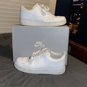 Nike Air Force 1